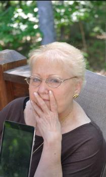 Lora Earlene Grayson